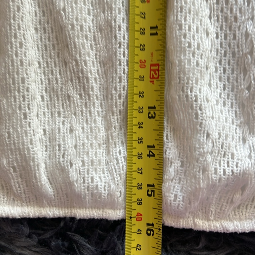 Eclipse Crochet Long-Sleeve Off-The-Shoulder Top - Picture 10 of 11